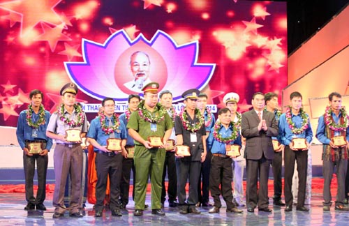 Tuyên dương 200 thanh niên tiên tiến làm theo lời Bác